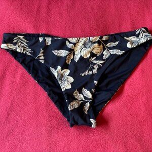 2/$25 Ardene Navy & White Floral Bikini Bottom Ladies Size M